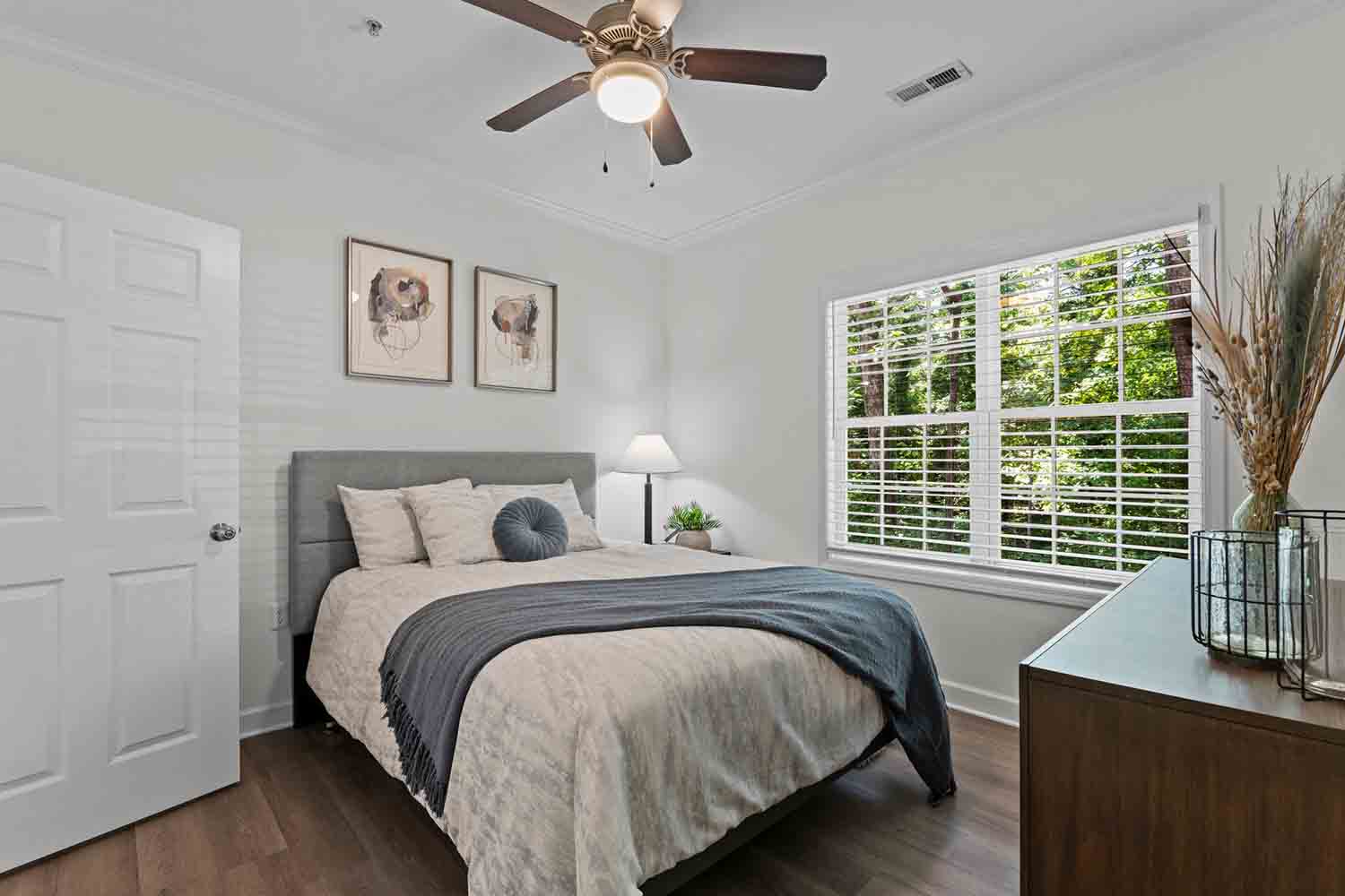 blue hill bedroom 2